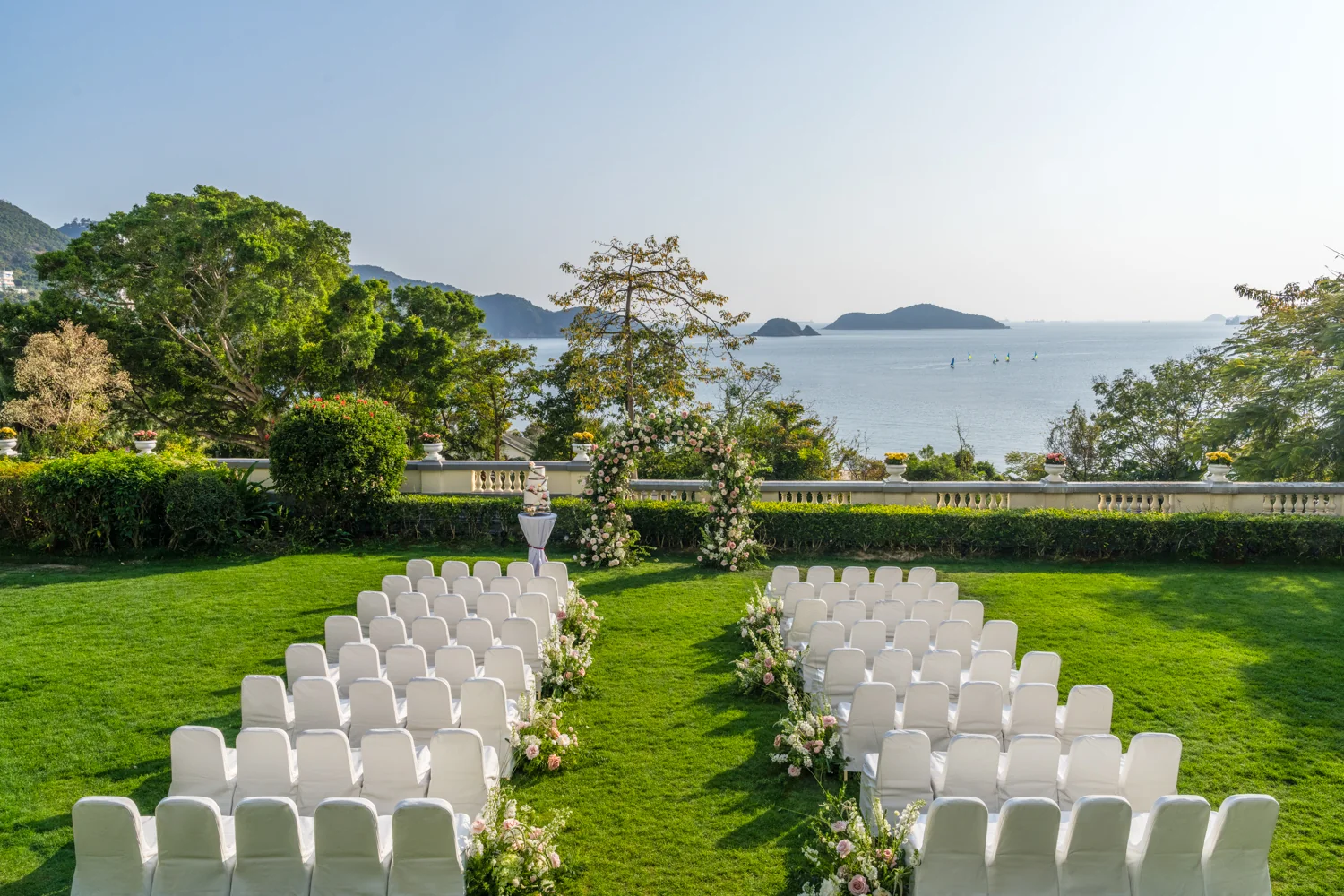 The Verandah lawn with sea view